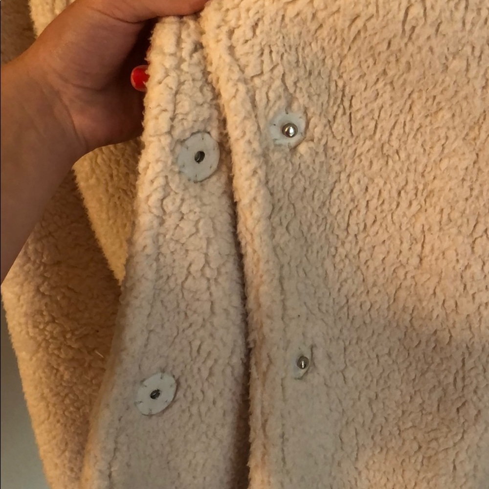 Fuzzy coat - Picture 2 of 3